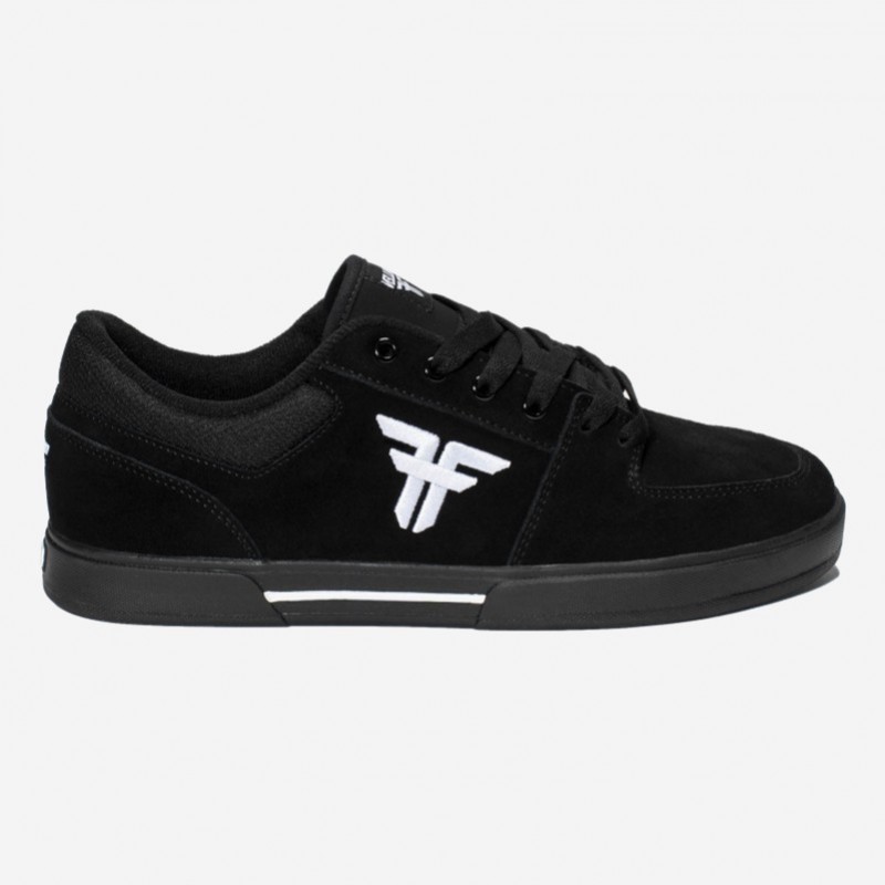 tenis skate fallen