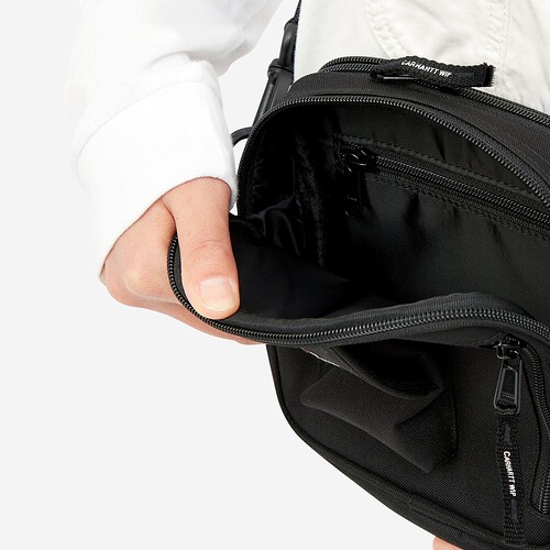 BOLSA CARHARTT WIP ESSENTIALS  PRETO