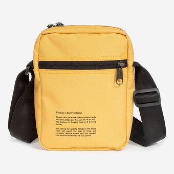 BOLSA EASTPAK THE ONE  AMARELO