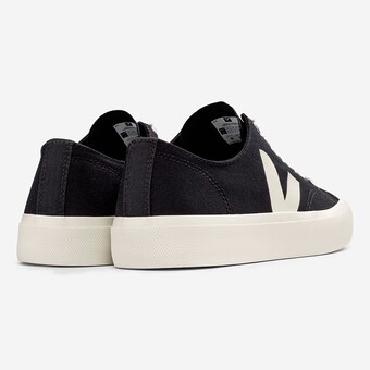 TENIS VEJA WATTA II LOW PR/BRANCO