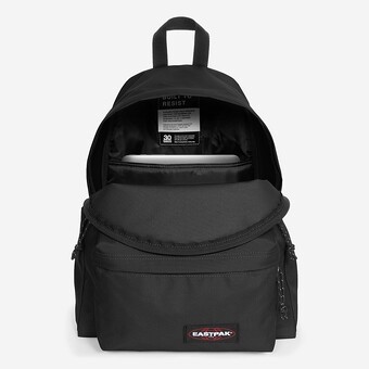 MOCHILA EASTPAK DAY PAK R  PRETO