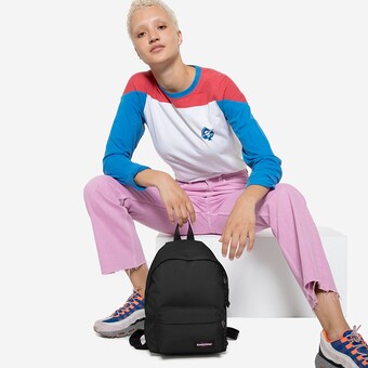 MOCHILA EASTPAK ORBIT  PRETO