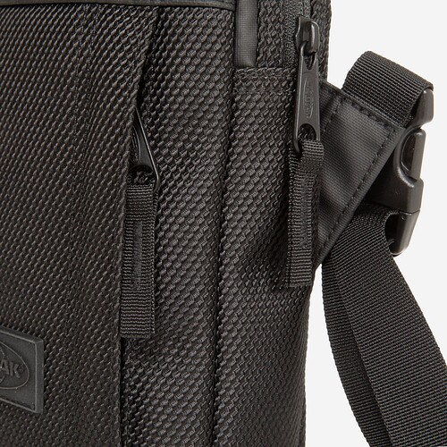 BOLSA EASTPAK THE ONE CNNCT PRETO