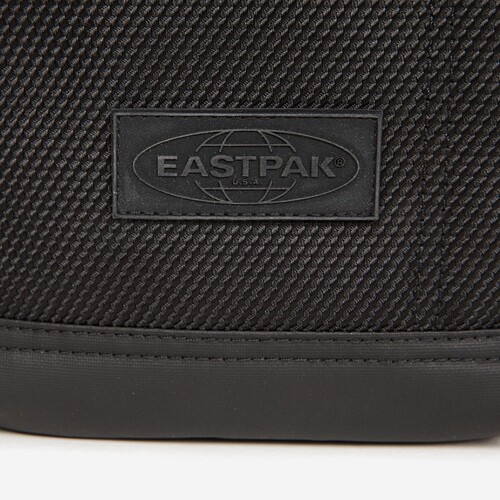 BOLSA EASTPAK THE ONE CNNCT PRETO