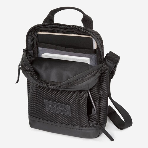 BOLSA EASTPAK THE ONE CNNCT PRETO
