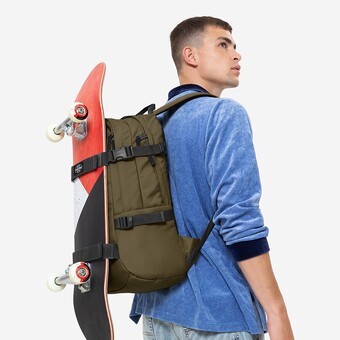 MOCHILA EASTPAK GETTER  VERDE ESCURO