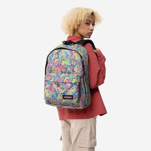 MOCHILA EASTPAK OUT OF OFFICE  MULTICOLOR