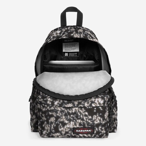 MOCHILA EASTPAK DAY PAK R  PR/BRANCO