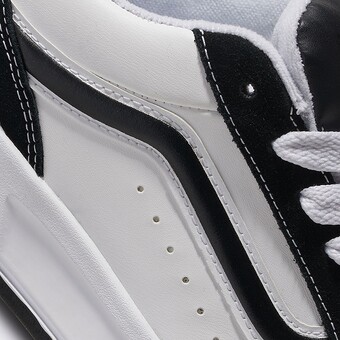 TENIS VANS HYLANE BR/PRETO