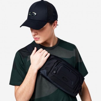 CAP OAKLEY TRUCKER ELLIPSE PRETO