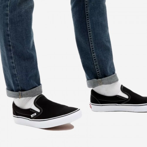 TENIS VANS SLIP ON PR/BRANCO